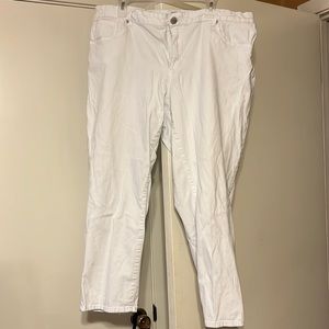 Crown & Ivy white straight leg pants 22W